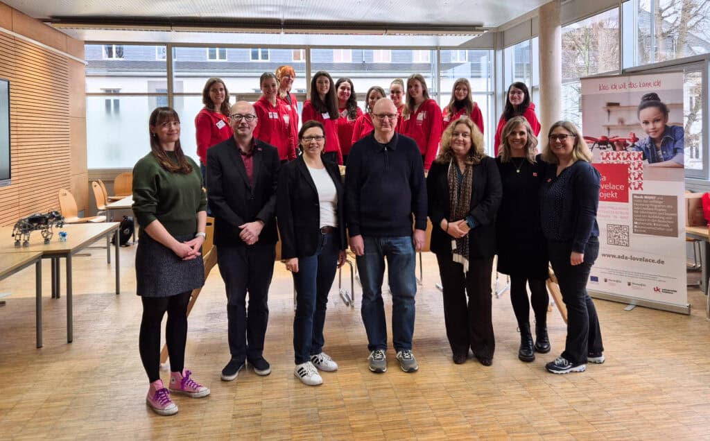 foto uebergabe10.12.