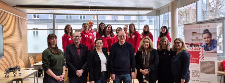 foto uebergabe10.12. beitragsbild